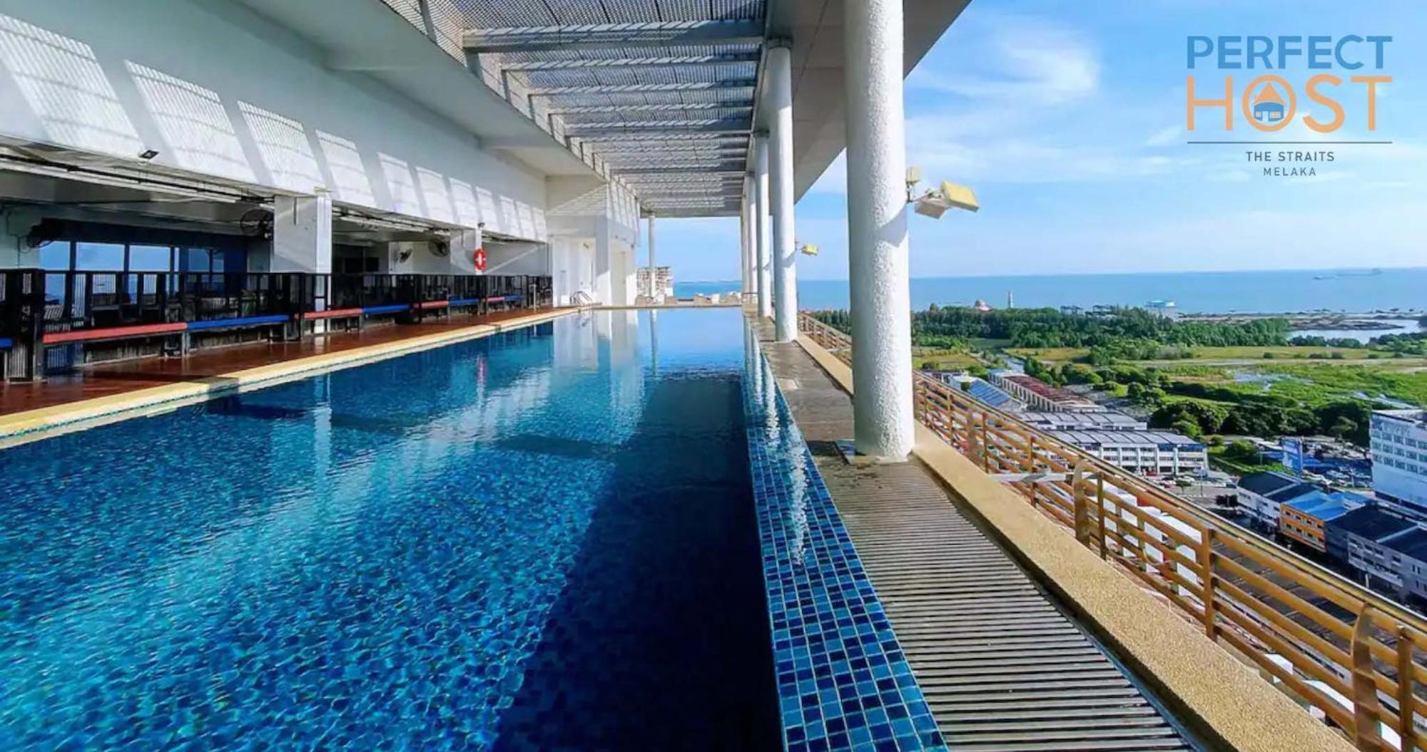 The Straits Melaka By Perfect Host Aparthotel Exteriör bild