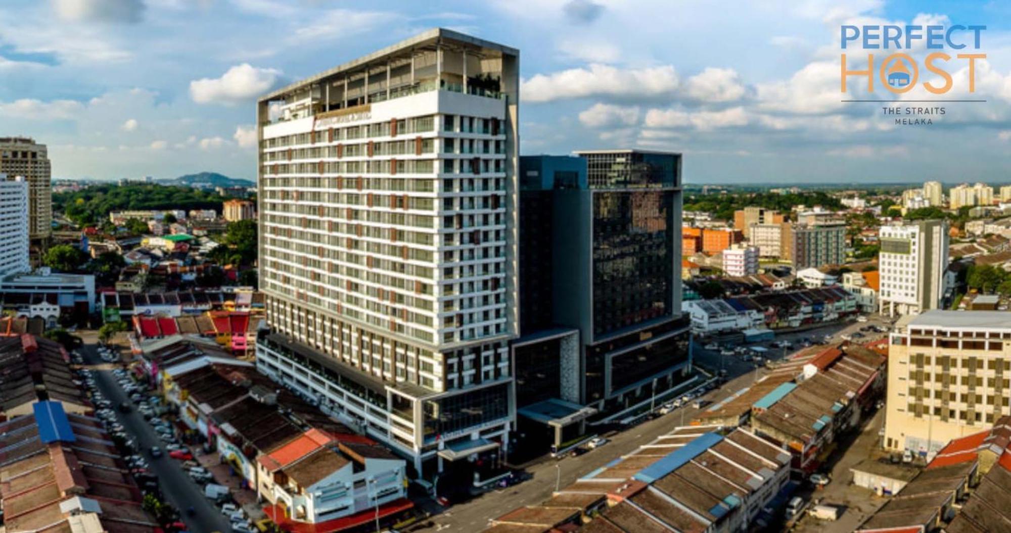 The Straits Melaka By Perfect Host Aparthotel Exteriör bild