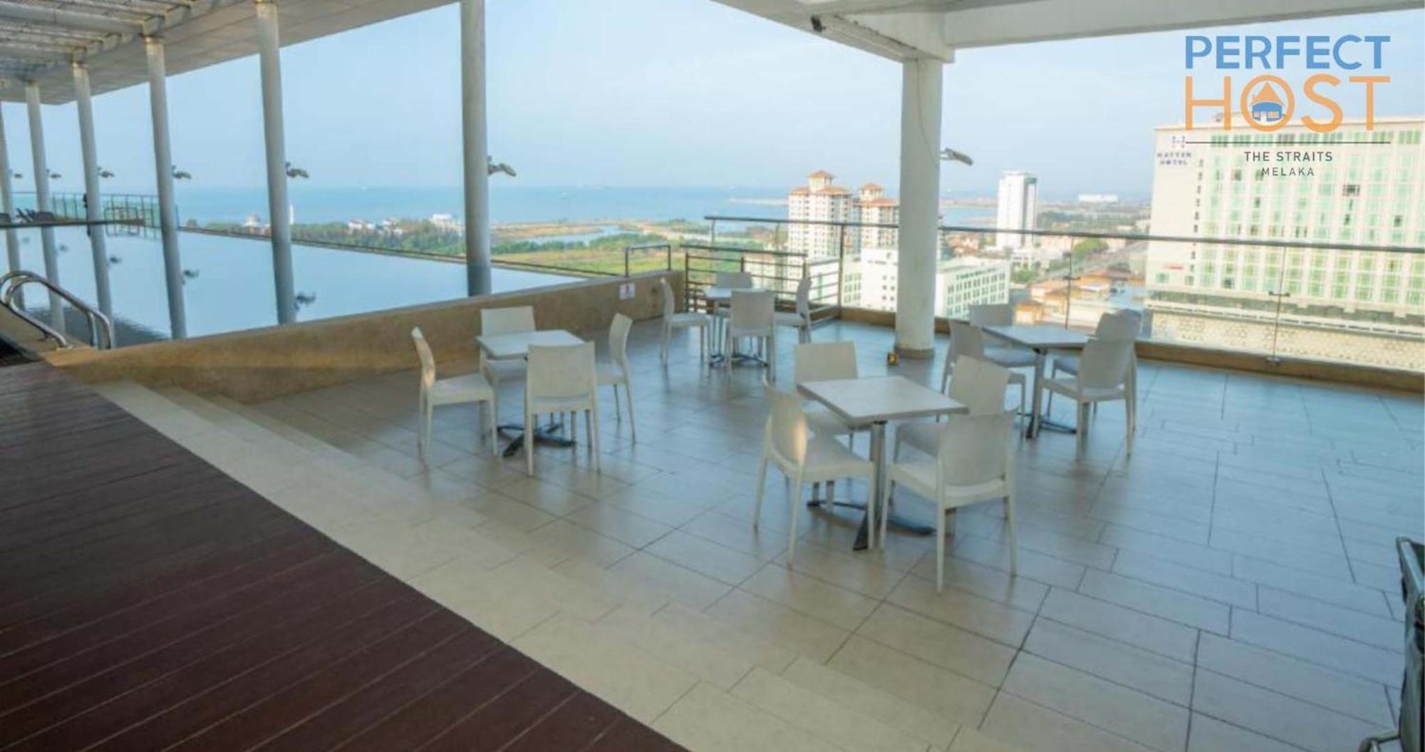 The Straits Melaka By Perfect Host Aparthotel Exteriör bild